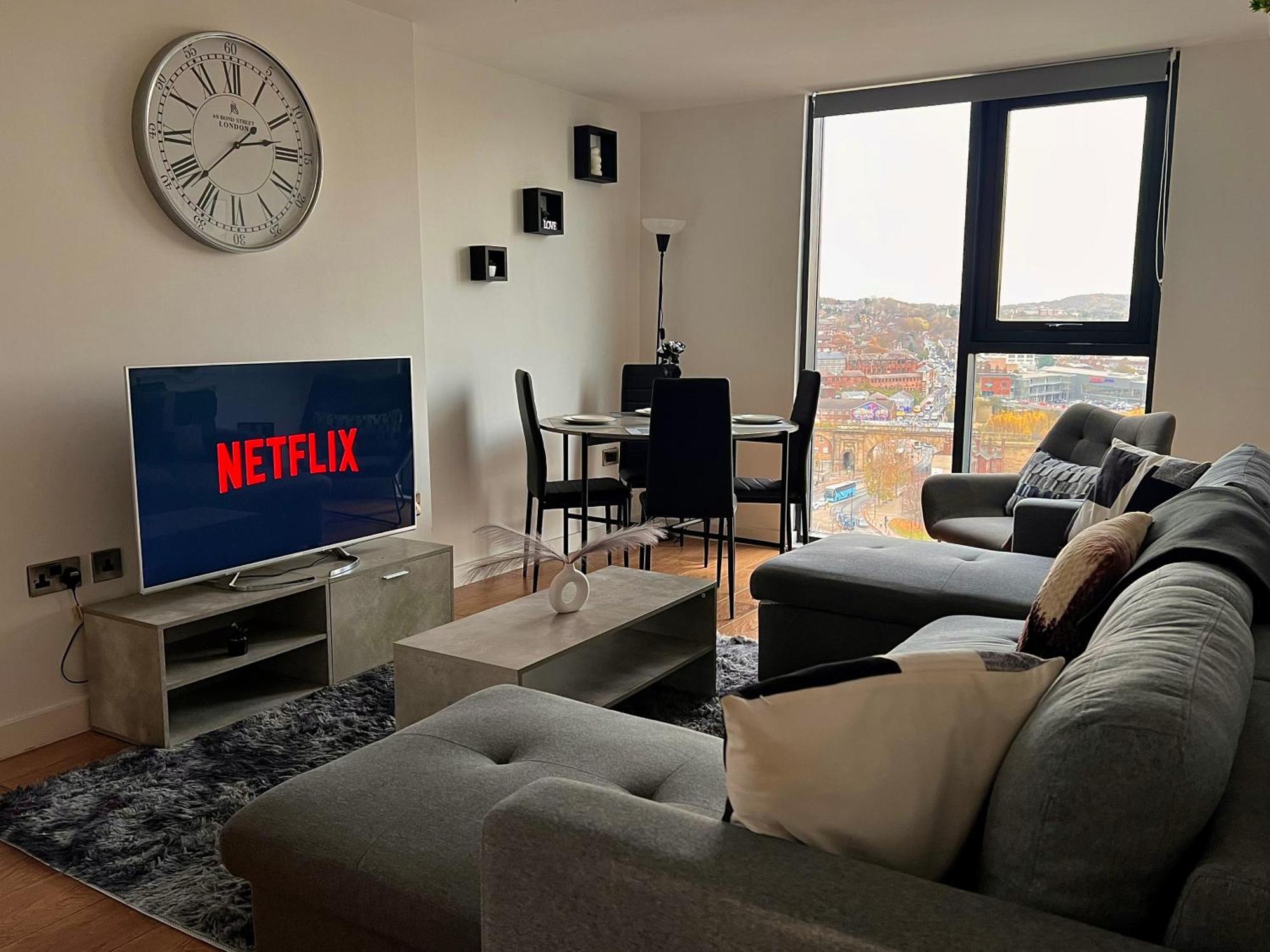 Penthouse Gem, Central, Scenic Views, Stylish, Modern, City Centre 2Br 셰필드 외부 사진